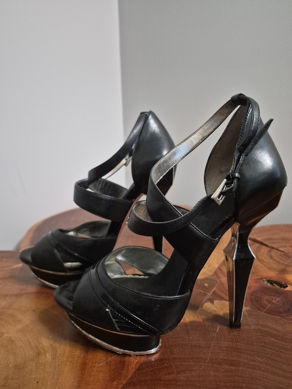 bebe Black Strappy Leather Platform Geometric Stiletto Heels Black/Silver - 7